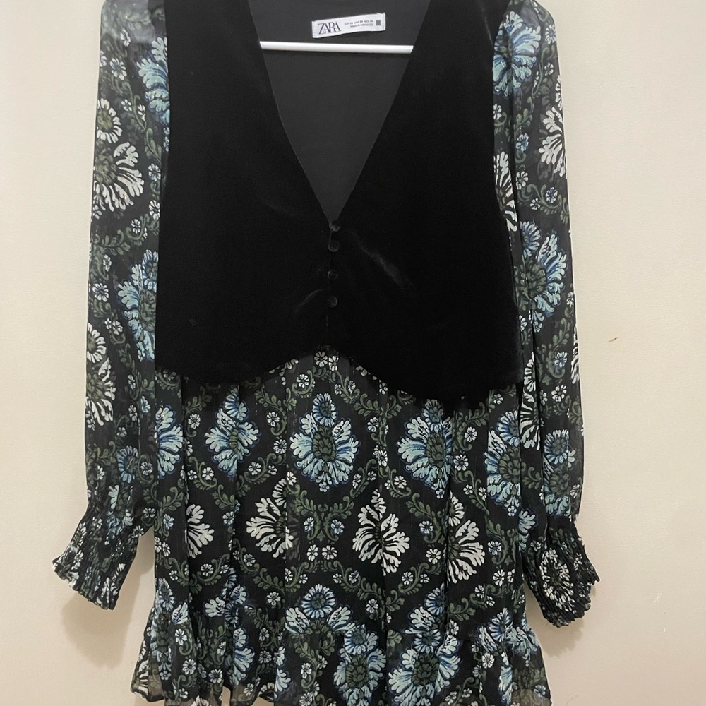 Zara Black and Green Floral Women's Dress